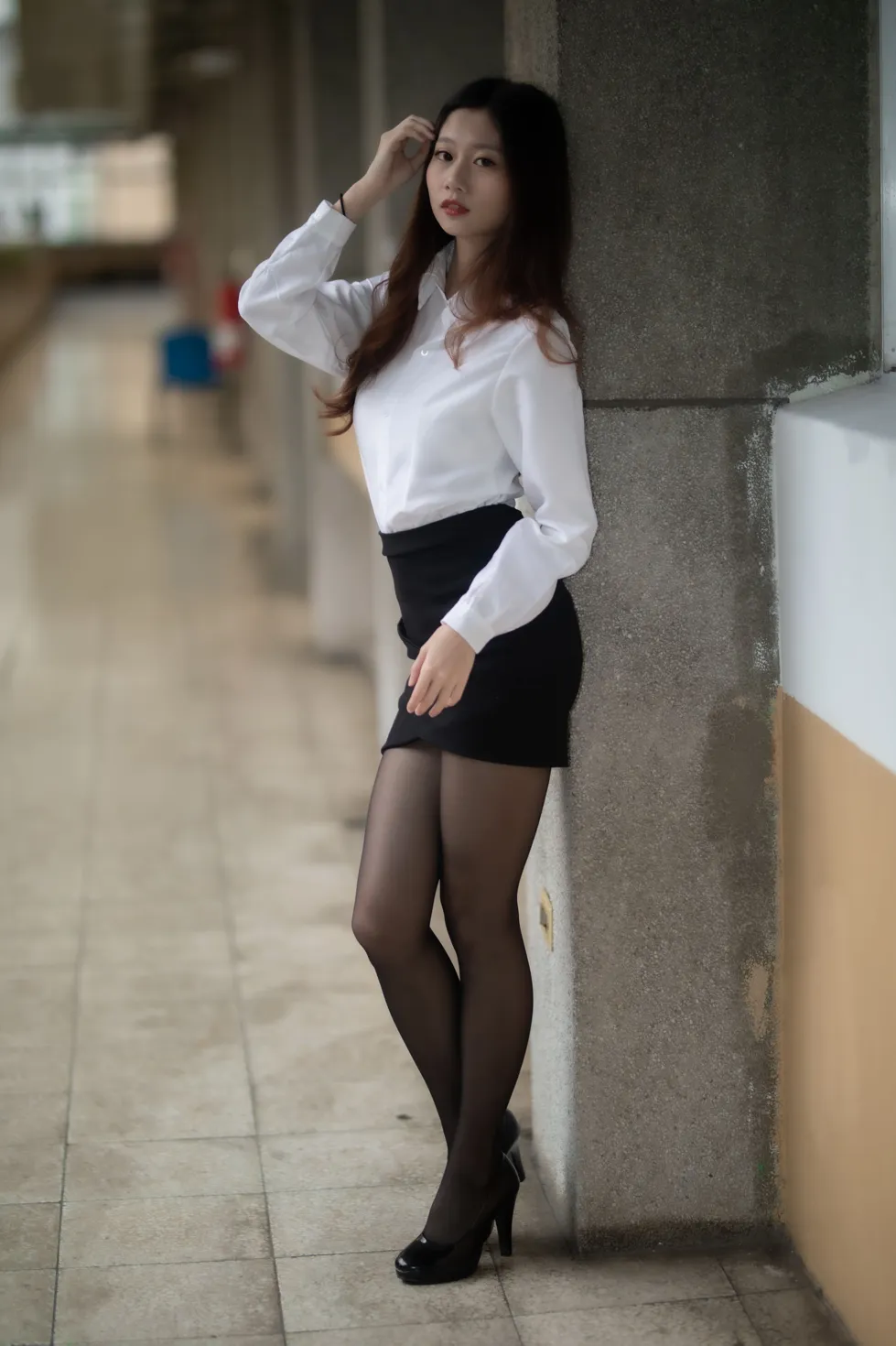 [Mzsock] NO.128 Dolly Liu OL black silk high heels beautiful legs street photography#[31P]-1