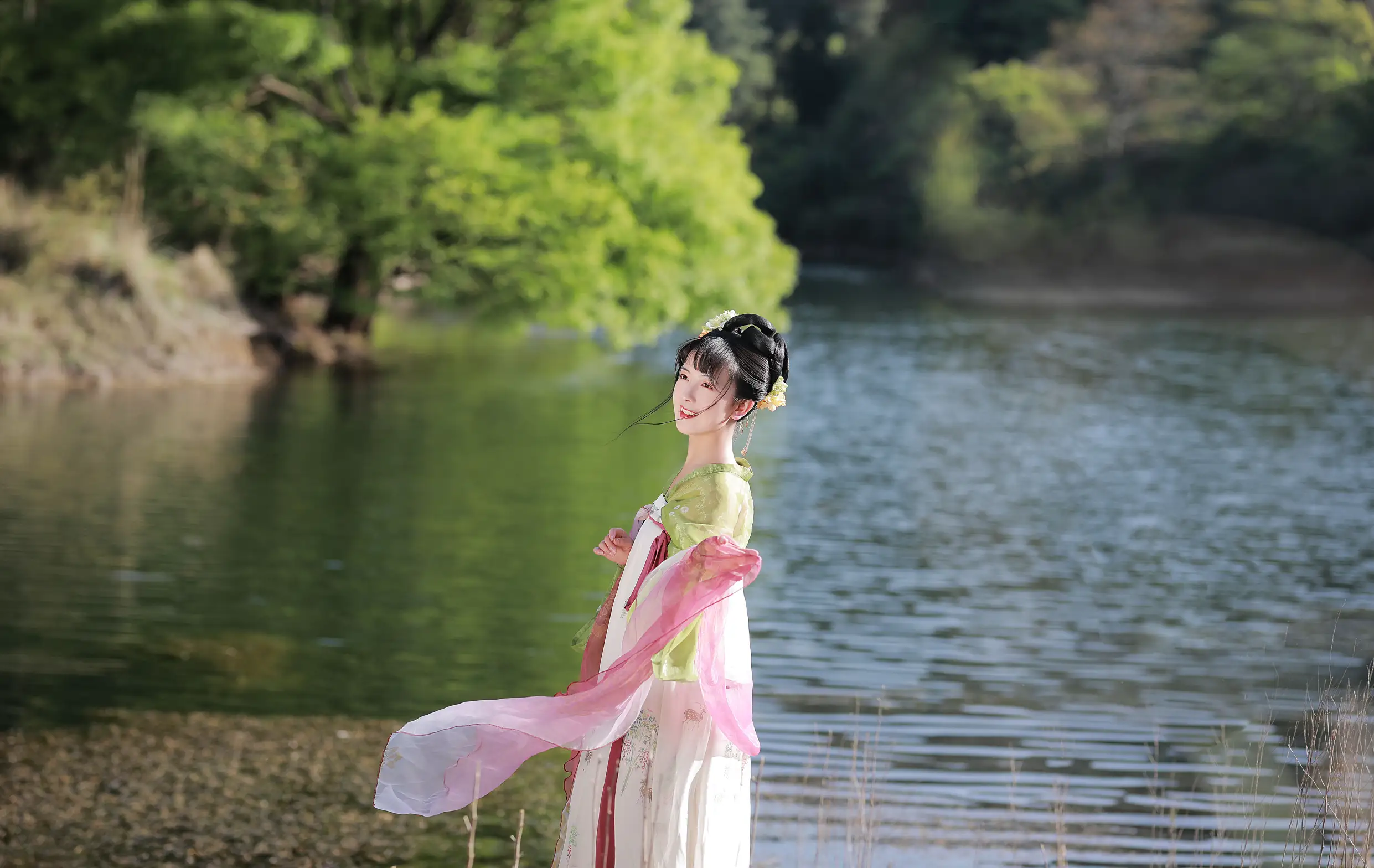 [YITUYU] 2022.07.03 Vol.1368 – Pink pink and willow green Shun Jin#[20P]-4